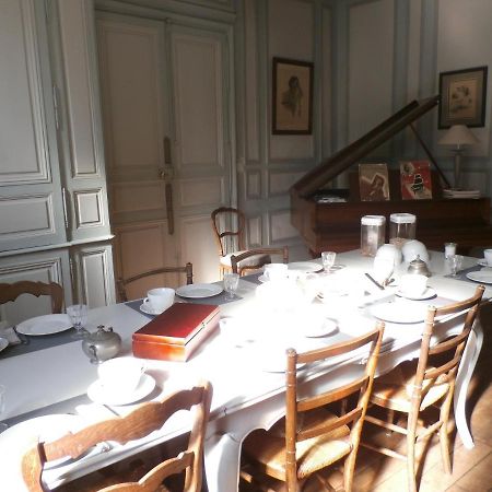 La Maison Xviiie Moulins  Exterior photo