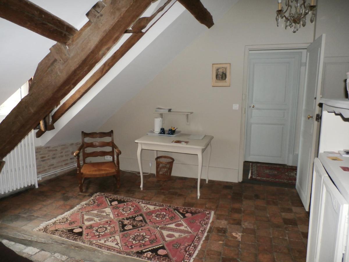 La Maison Xviiie Moulins  Exterior photo