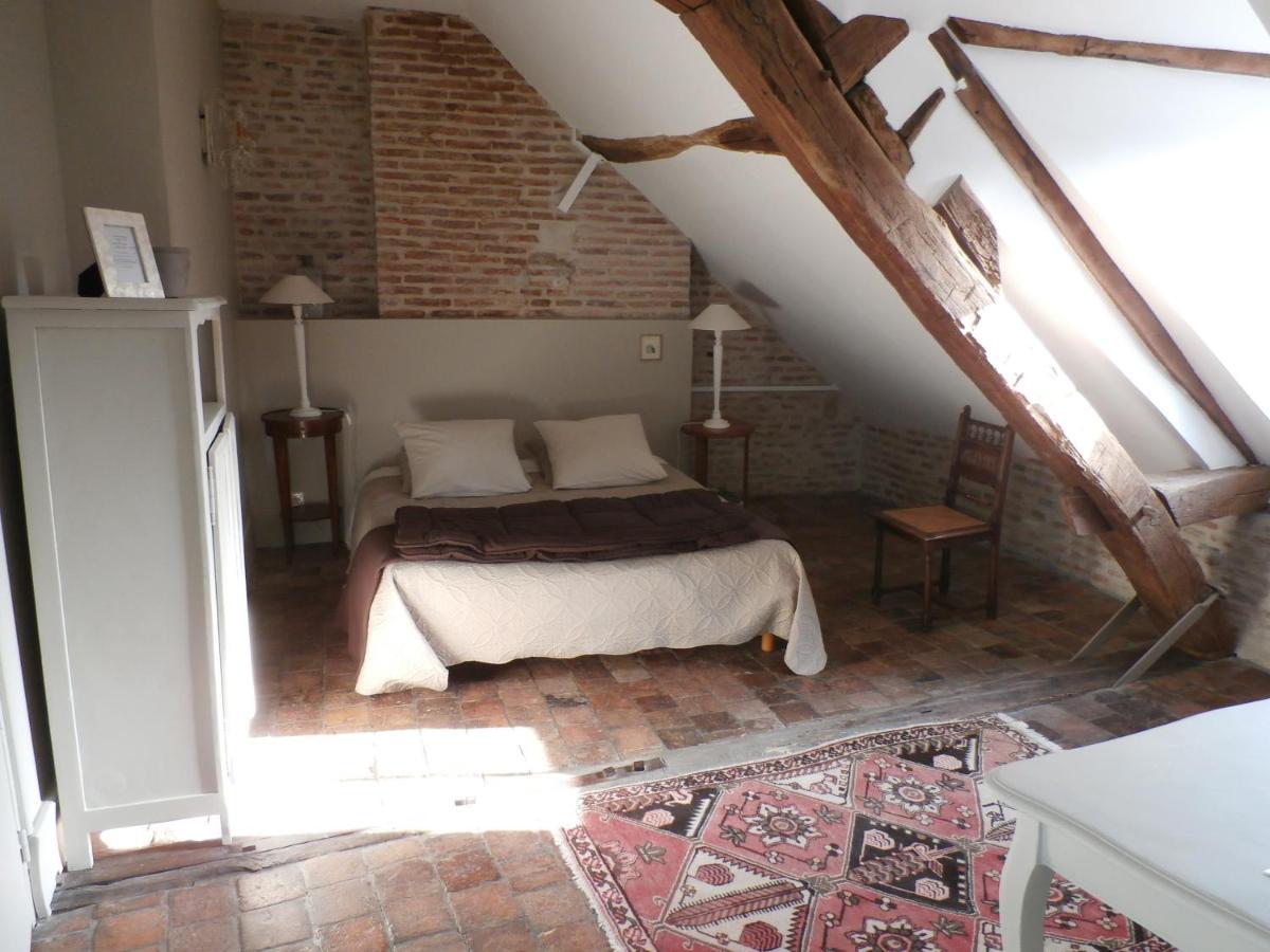 La Maison Xviiie Moulins  Exterior photo